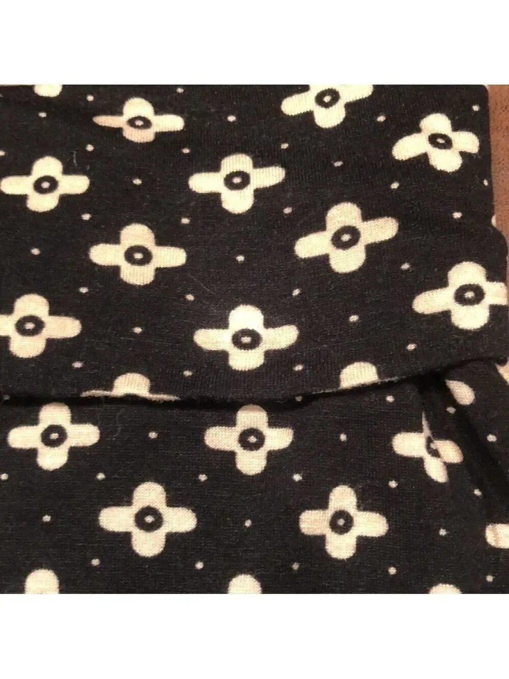 𝅺FOREVER 21 Adorable Body Con Skirt Size M